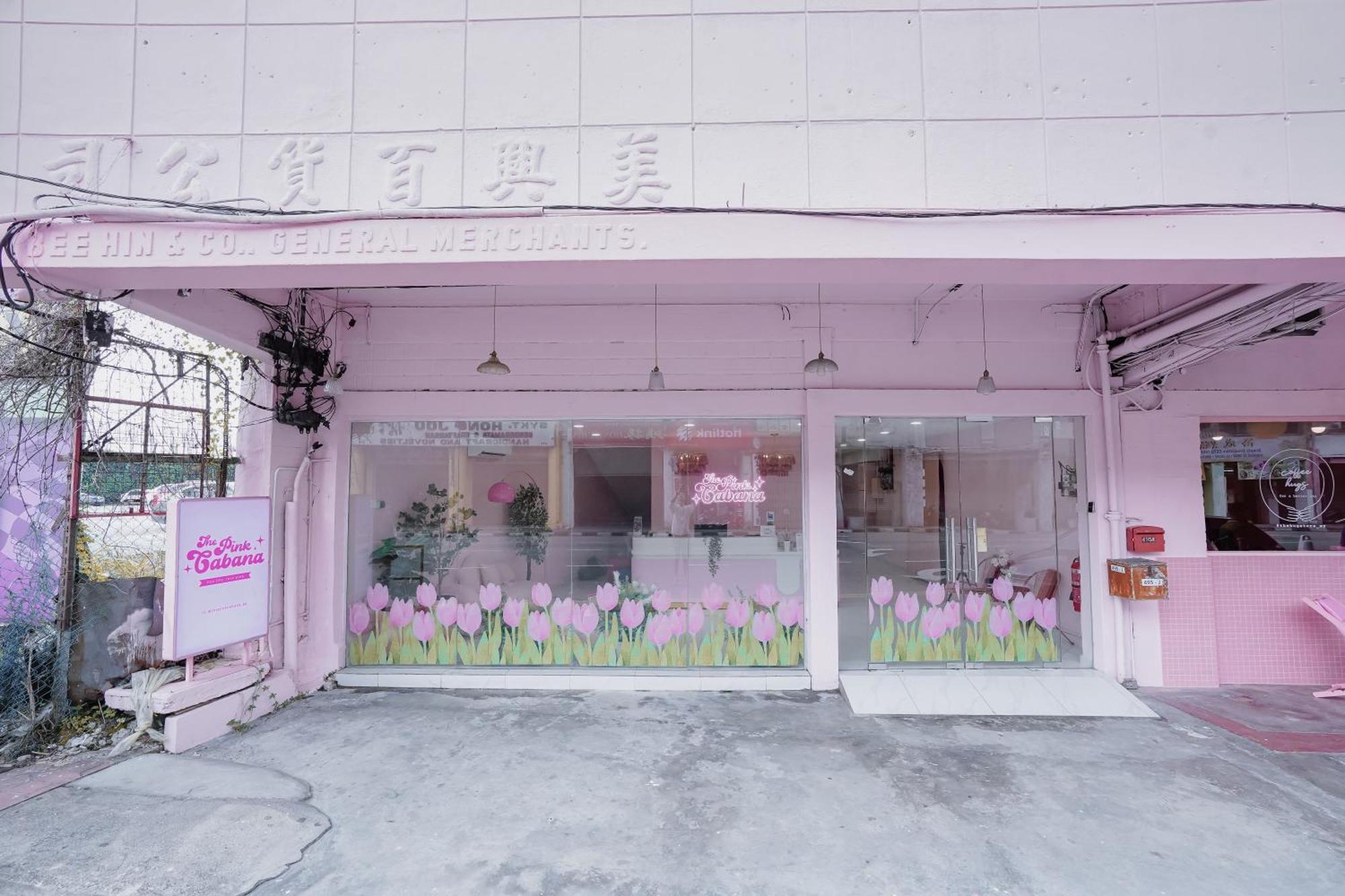 Pink Cabana Hotel George Town Exteriör bild