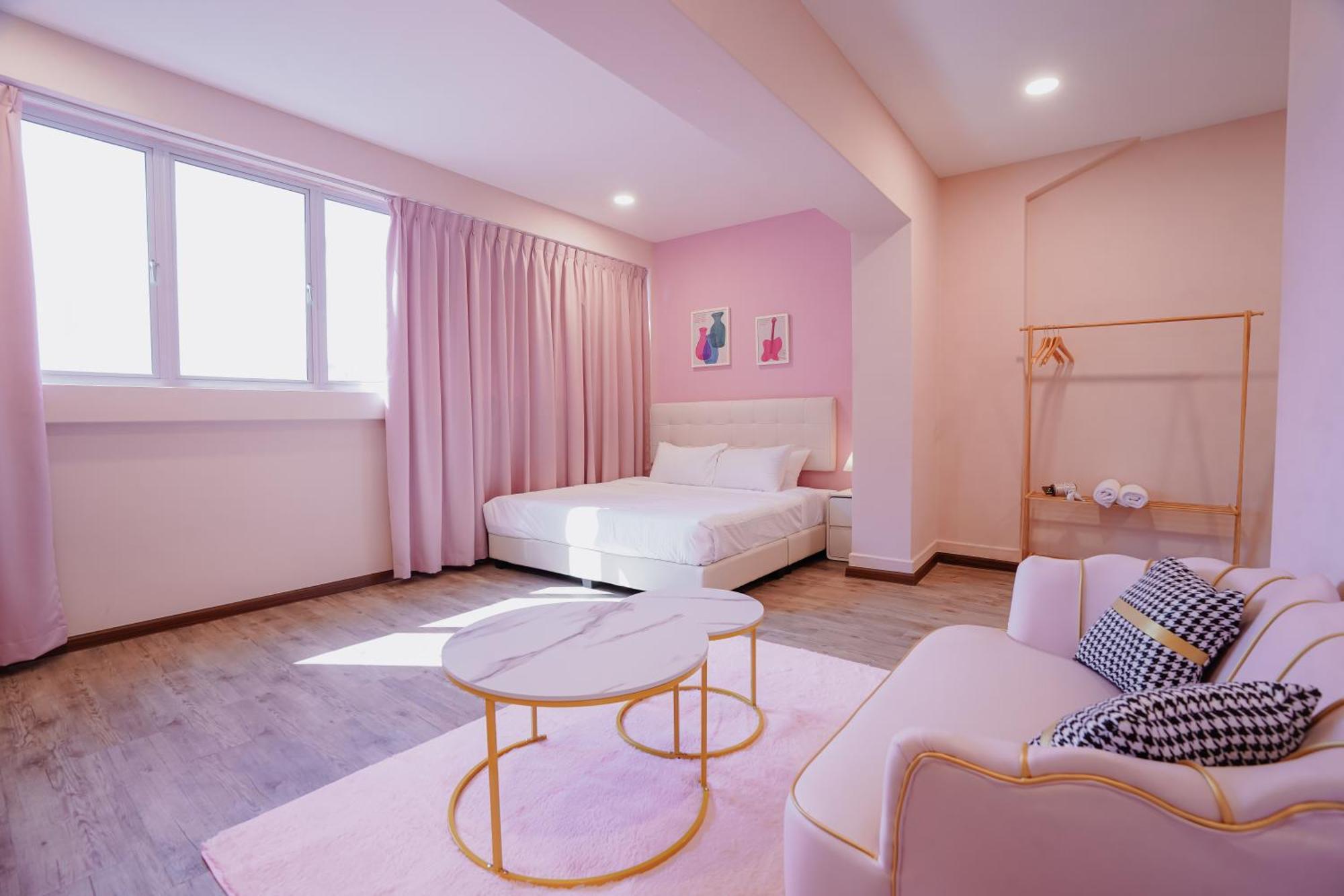 Pink Cabana Hotel George Town Exteriör bild
