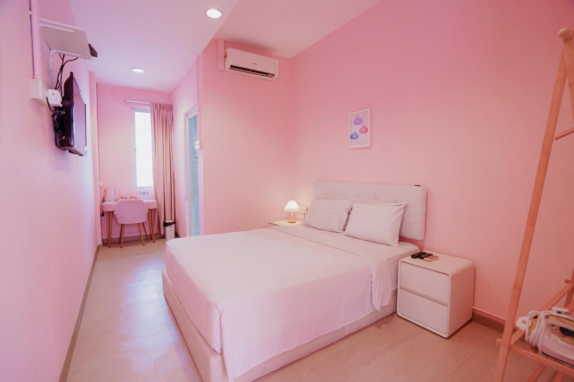 Pink Cabana Hotel George Town Exteriör bild